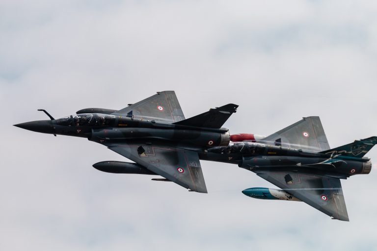 Már Franciaország is vadászgépeket telepít a példátlan lengyelországi incidens miatt