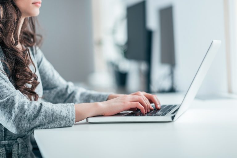 Új internetsebesség-mérő gomb érkezik a Windows 11-hez