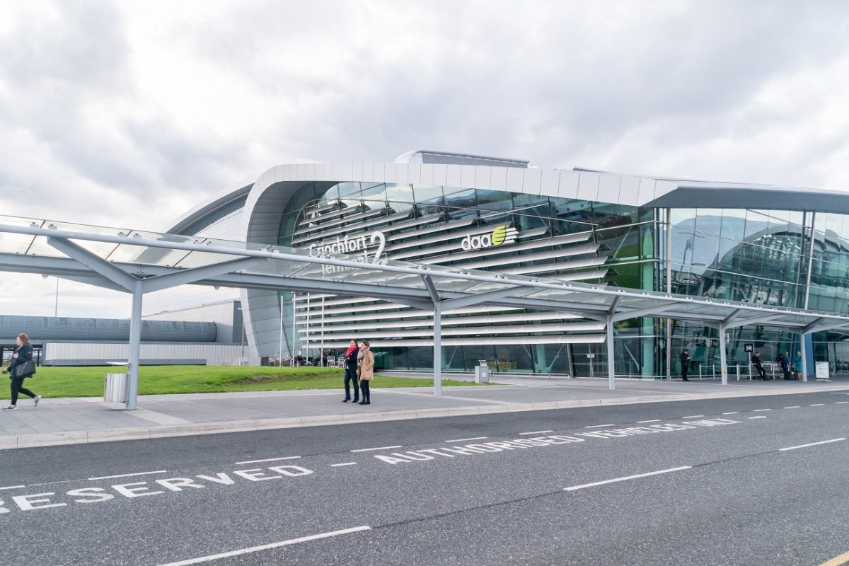 Riasztás Dublinban – azonnal kiürítették a repülőtér egyik terminálját