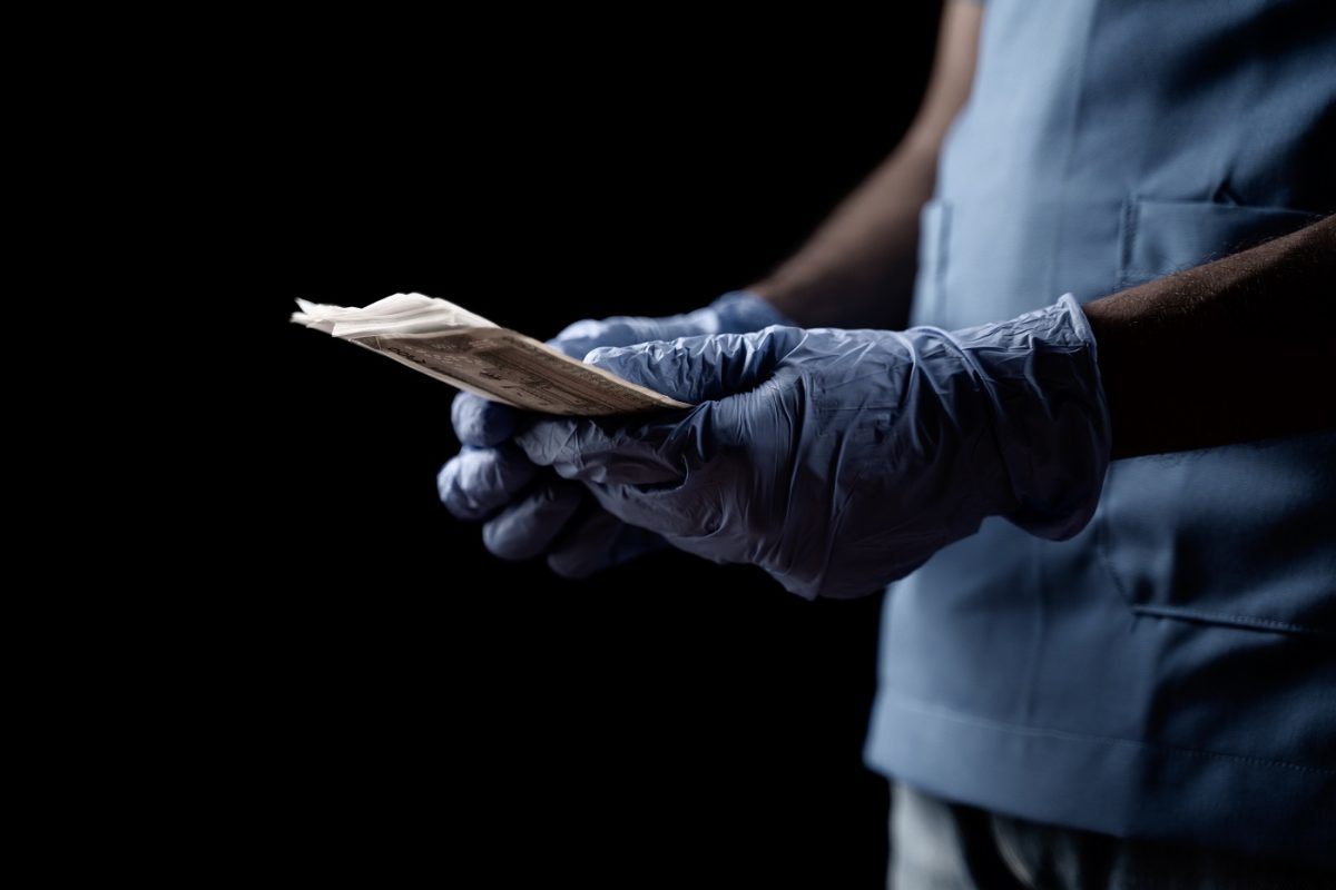 Hálapénzbotrány a győri kórházban – vádat emeltek négy orvos és két szakdolgozó ellen