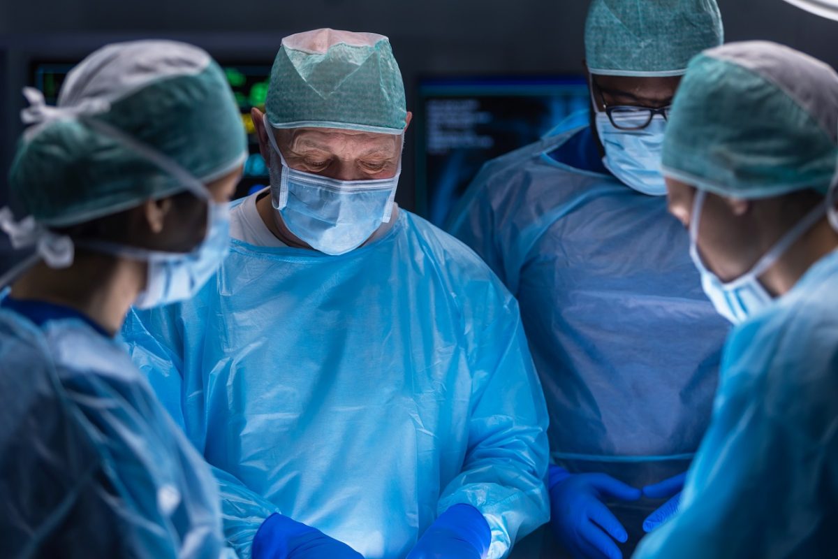 Borzalmas kutyatámadás történt – egy fiatal nő mindkét karját és lábát elvesztette