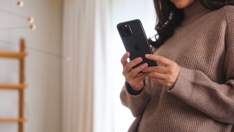 Így akadályozhatod meg, hogy az iPhone kijelzője automatikusan kikapcsoljon