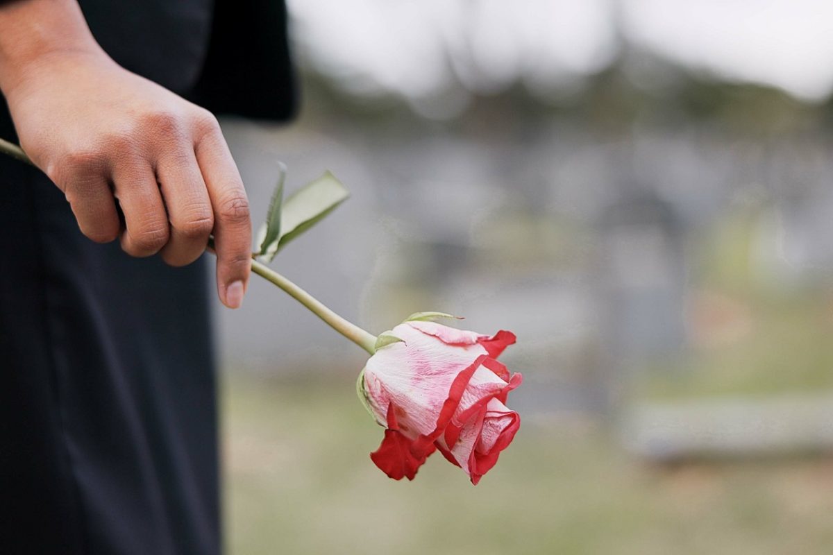 Elvesztette az édesapját, majd hónapokkal később észrevett valamit az asztalán