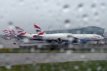 Letartóztattak egy férfit az európai repülőtereket bénító kibertámadás ügyében