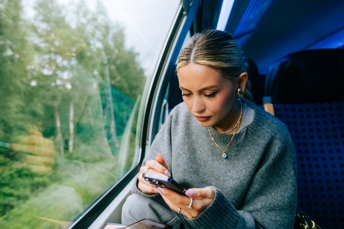 Megdöbbentő adatok – 44 percenként ellopnak egy mobiltelefont egy nagy ország vasúthálózatán