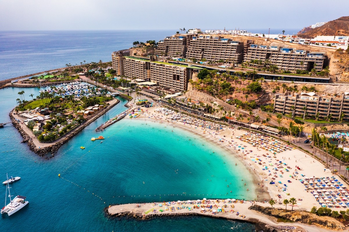 Bevezetnék a szükségállapotot az egyik legnépszerűbb nyaralási célponton