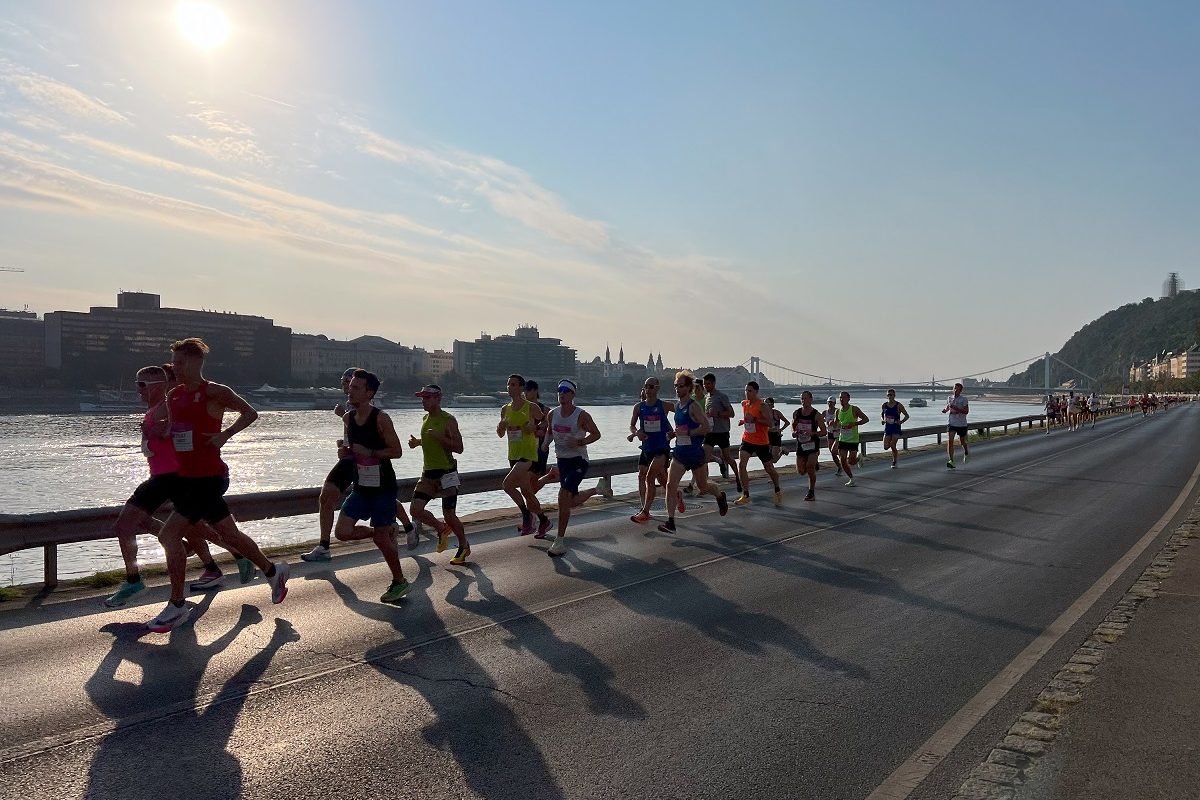 Futóverseny miatt jelentős útlezárások lesznek Budapesten