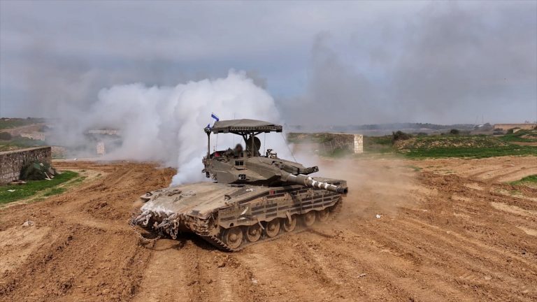 Izrael nem vár tovább, megindították a történelmi offenzívát