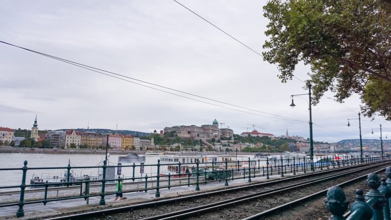 Élénk szél és gomolyfelhők – 21–26°C-os csúcsértékkel számolhatunk csütörtökön