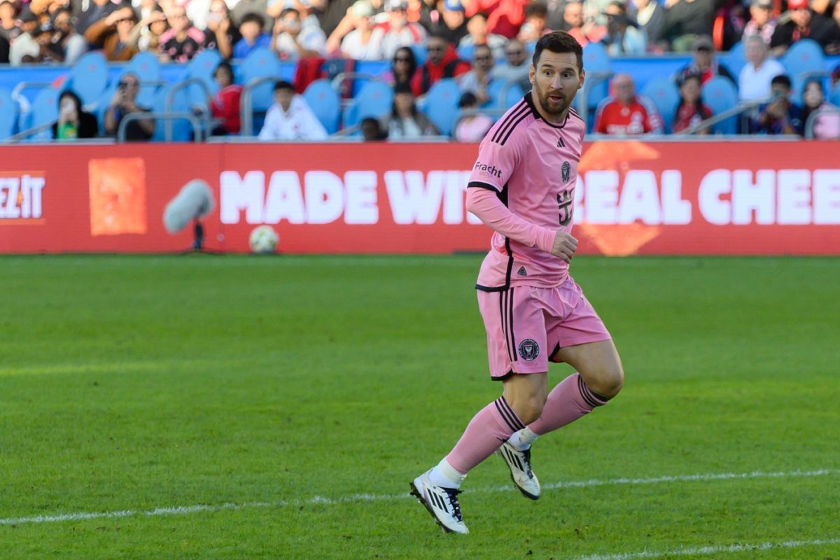 Sírógörcsben tört ki egy gyerek, amikor Messivel találkozhatott (videó)