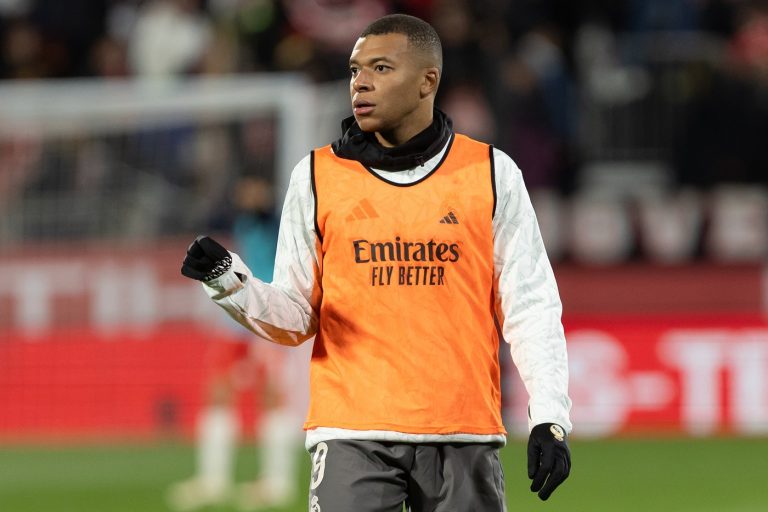 Mbappé a pénzét akarja, nem hagyja magát