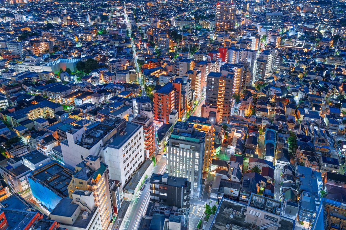 Politikai káosz közeleg Tokióban – lemondhat a japán miniszterelnök