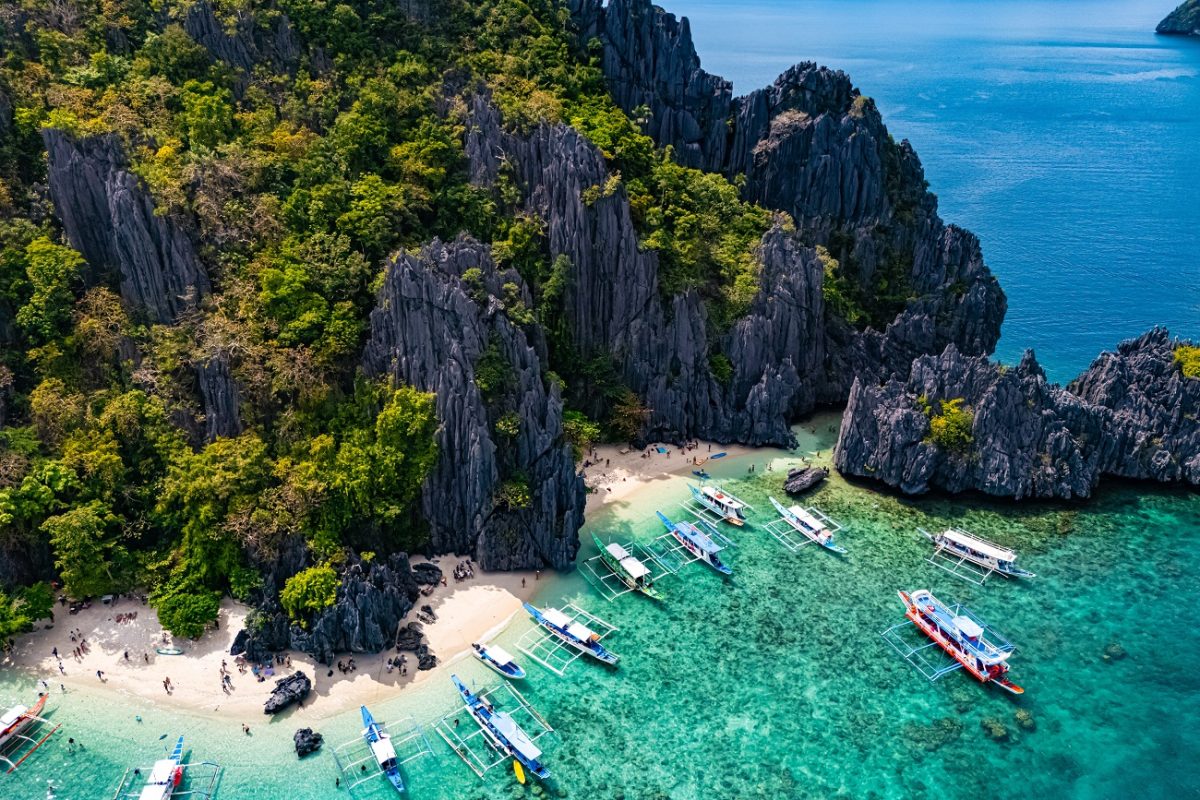 Elszabadult a pánik – hatalmas erejű földrengés rázta meg a Fülöp-szigetek középső részét