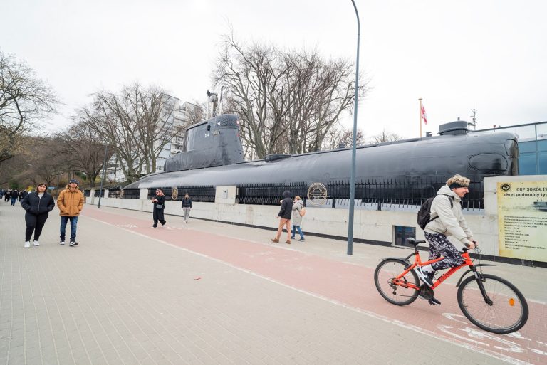 Lengyelország már annyira fenyegetve érzi magát, hogy tengeralattjárókat vásárolhatnak