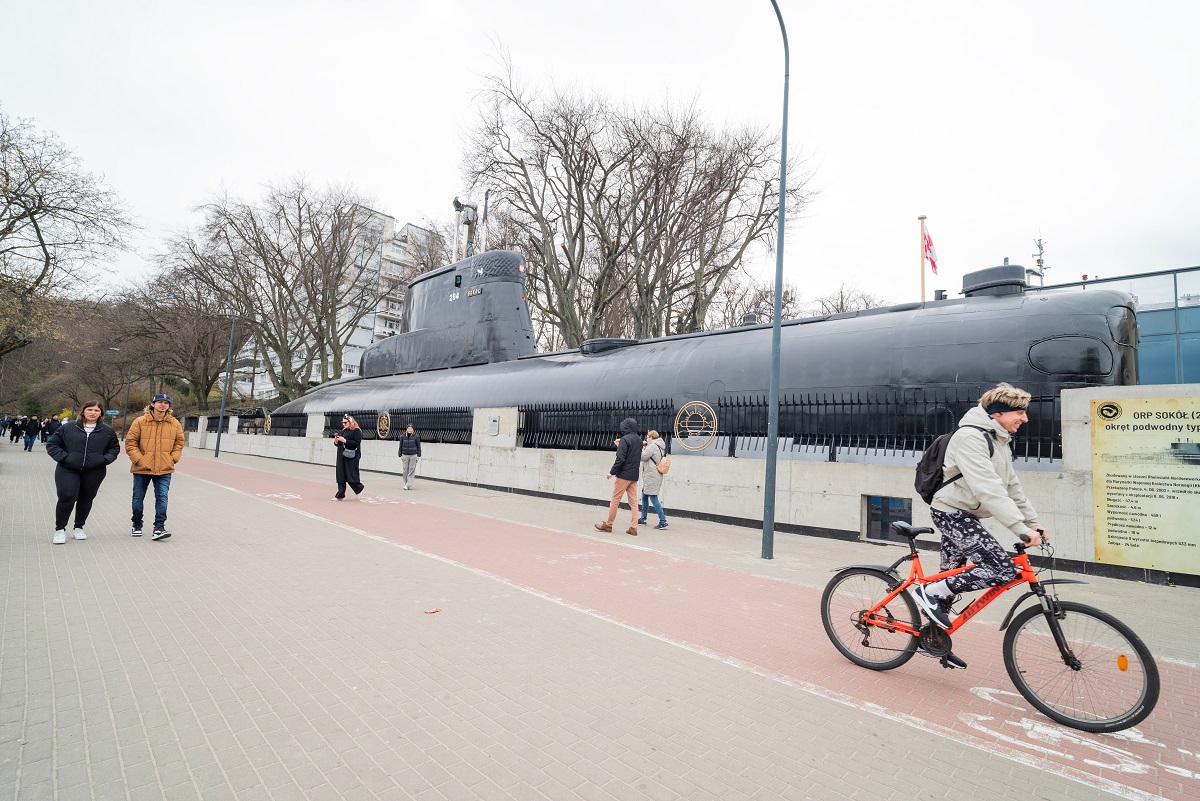 Lengyelország már annyira fenyegetve érzi magát, hogy tengeralattjárókat vásárolhatnak