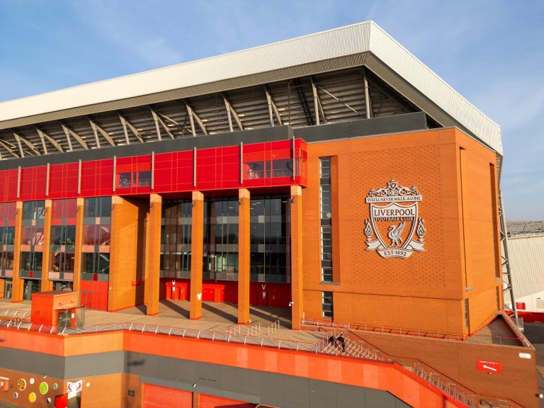 Lassított felvételen Szoboszlai Dominik zseniális szabadrúgásgólja az Arsenal ellen