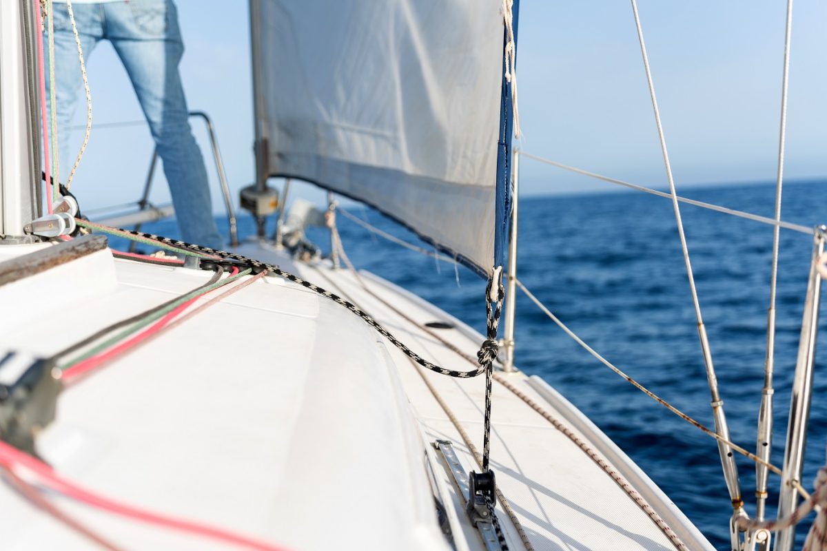 45 nap hánykolódás után mentették ki az idős tengerészt – tűzszerészeket is riasztottak