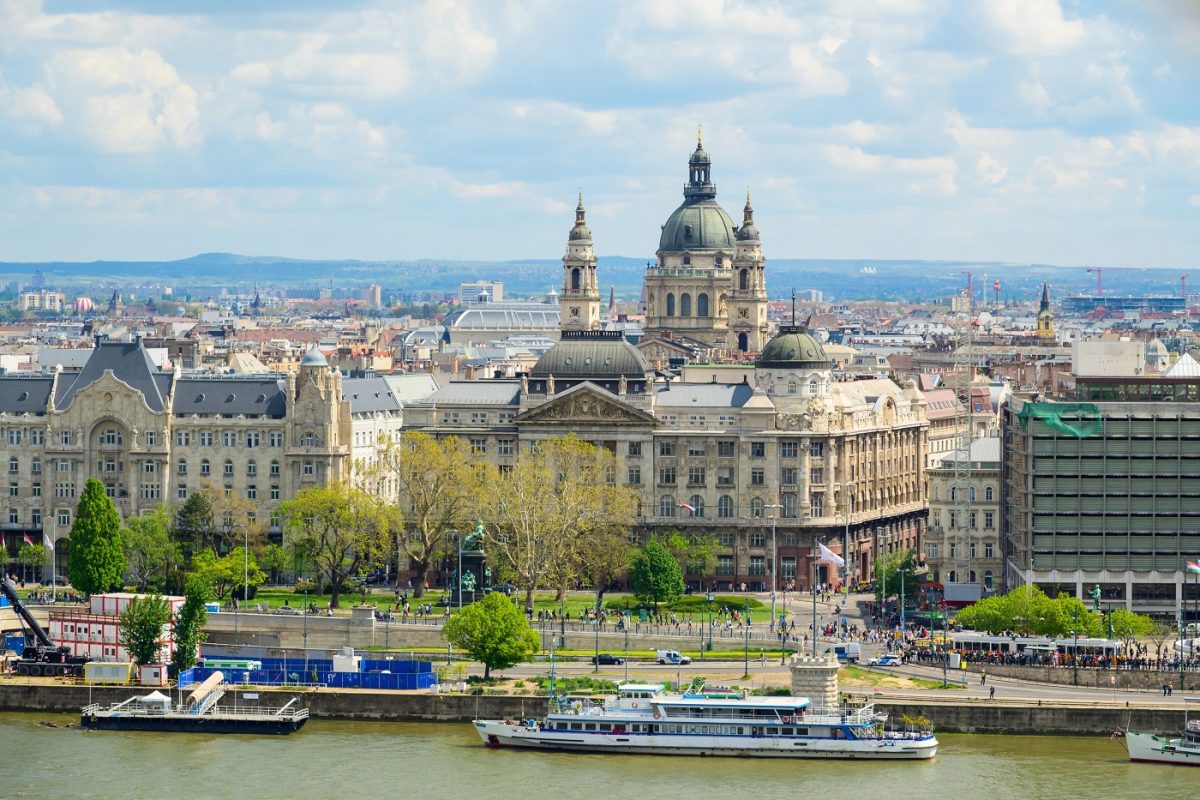 Hidegfront érkezik, ami jelentős hőmérsékleti különbségekkel jár az országban