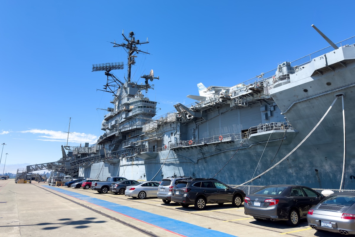 Amerikai hadihajók és nukleáris tengeralattjáró érkeztek Venezuela partjaihoz, az okok egyelőre tisztázatlanok