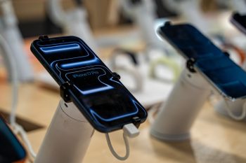 Szédülésre és hányingerre panaszkodnak az iPhone-tulajdonosok