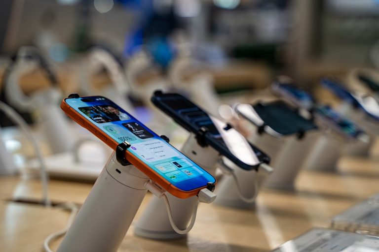 Megoldódni látszanak a Wi-Fi problémák az iPhone 17 és iPhone Air készülékeken