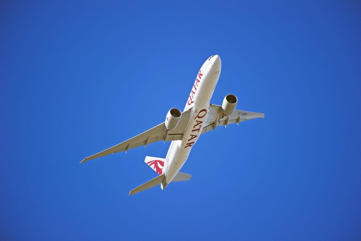 Már több mint 48 millióan látták a TikTokon a Qatar Airways járatán történt incidenst