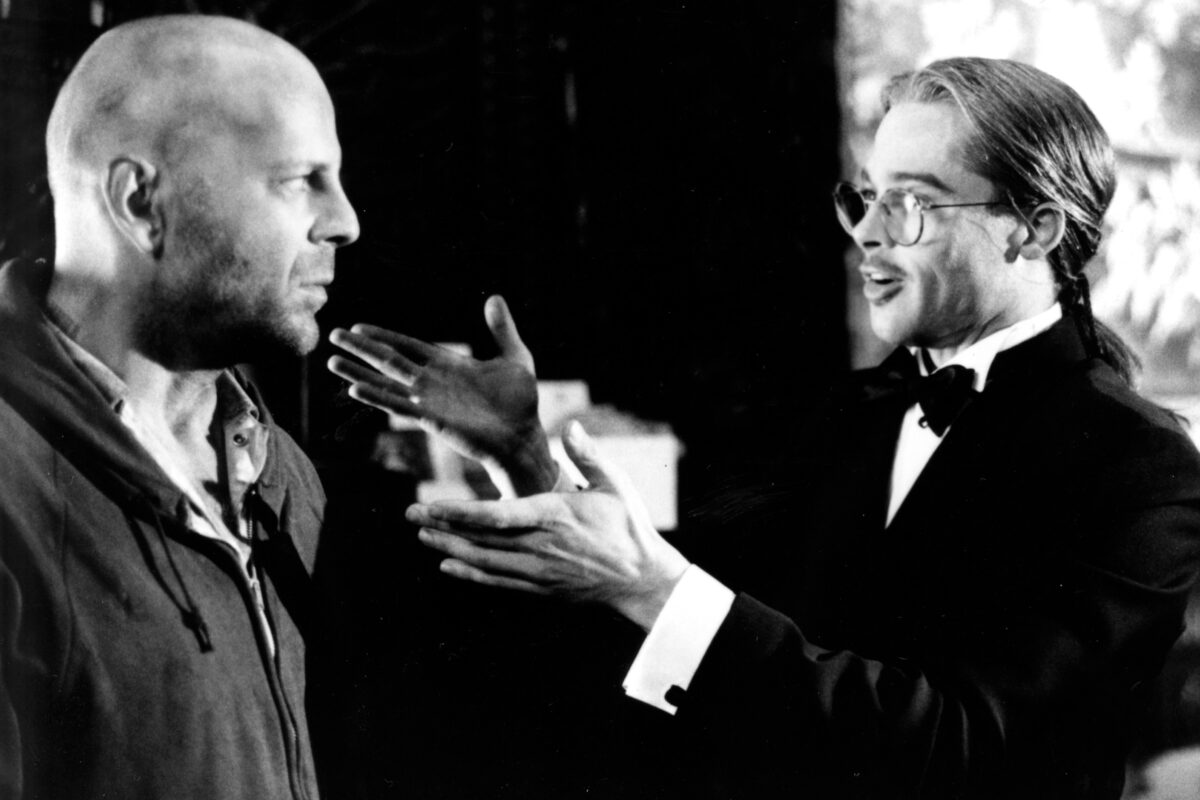 Brad Pitt őrült zsenije és Bruce Willis időutazása – a sci-fi, amit nem lehet kihagyni