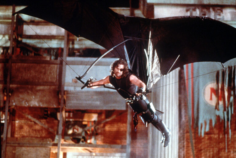 Egy elfeledett akciófilm Kurt Russell főszereplésével, ami ma is megállja a helyét