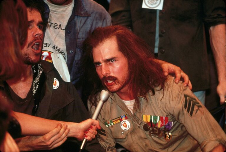 Tom Cruise karrierfordító alakítása a legendás, Oscar-díjas háborús filmben