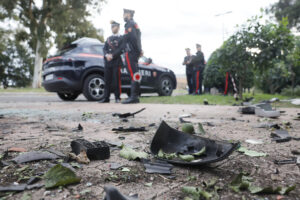 1 kilós bombával robbantották fel az ismert és elismert olasz újságíró autóját