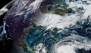 Így tombol az elmúlt évek egyik legpusztítóbb vihara, a félelmetes Melissa hurrikán (videó)