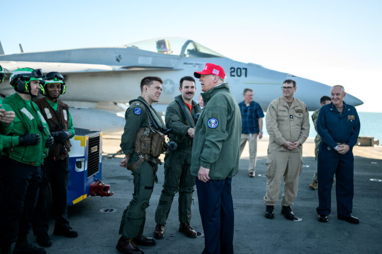 Pattanásig feszült a helyzet – Venezuela elnöke keményen üzent az USA-nak