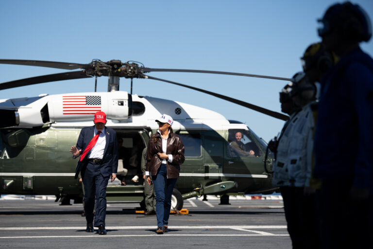 Tovább élesedik a feszültség, a CIA már Venezuelában van