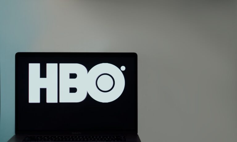 Visszatért az HBO-ra a második világháborús sikerfilm – újra a toplisták élére tört
