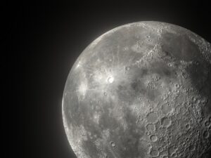 Itt az újabb nagy felfedezés a Holdról – egyre több titokról hull le a lepel