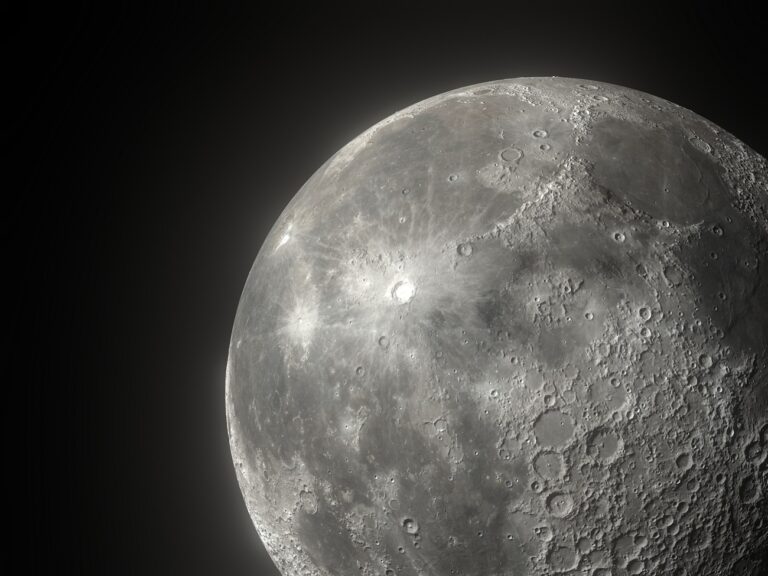 Itt az újabb nagy felfedezés a Holdról – egyre több titokról hull le a lepel