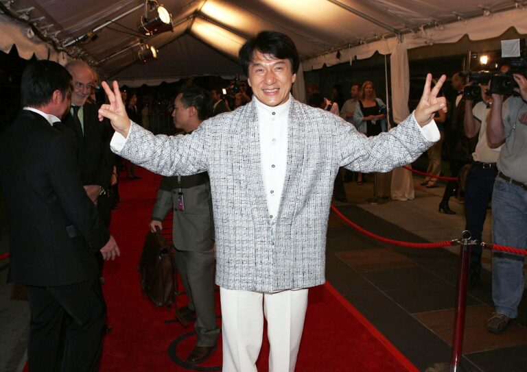 Jackie Chan legjobb filmje a 80-as évekből, egy felülmúlhatatlan akcióvígjáték