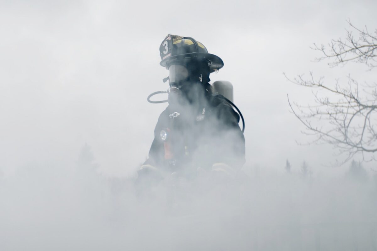 Döbbenetes légi-katasztrófa történt vasárnap – kilométerekről látszott a füstfelhő