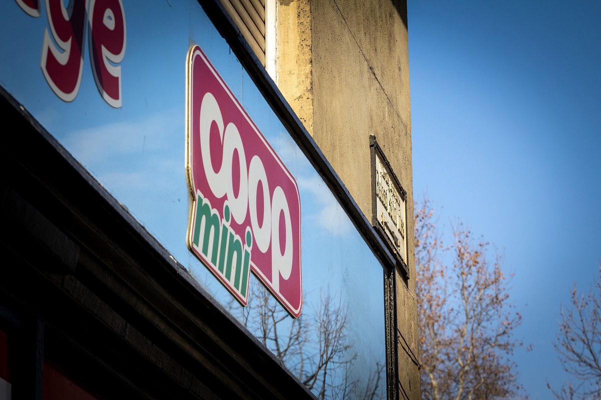 Újabb hibrid okosboltokat nyit a Coop Szeged Zrt.