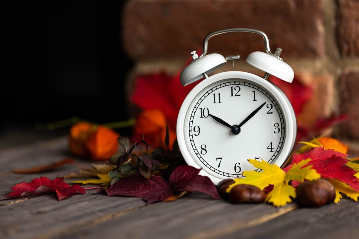 Kezdetét vette a téli időszámítás, de a vasárnapi időjárásnak aligha örülhetünk