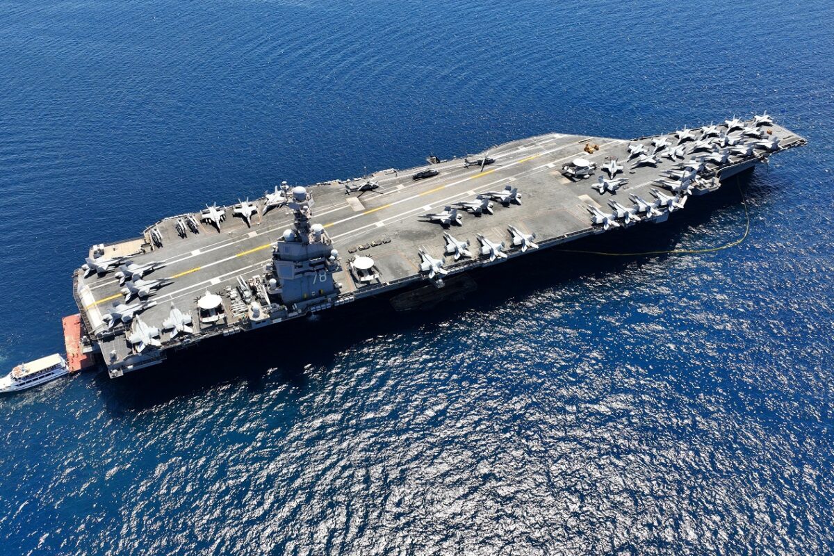 Ismét lecsapott az USA hadserege, majd váratlanul lemondott a legendás admirális