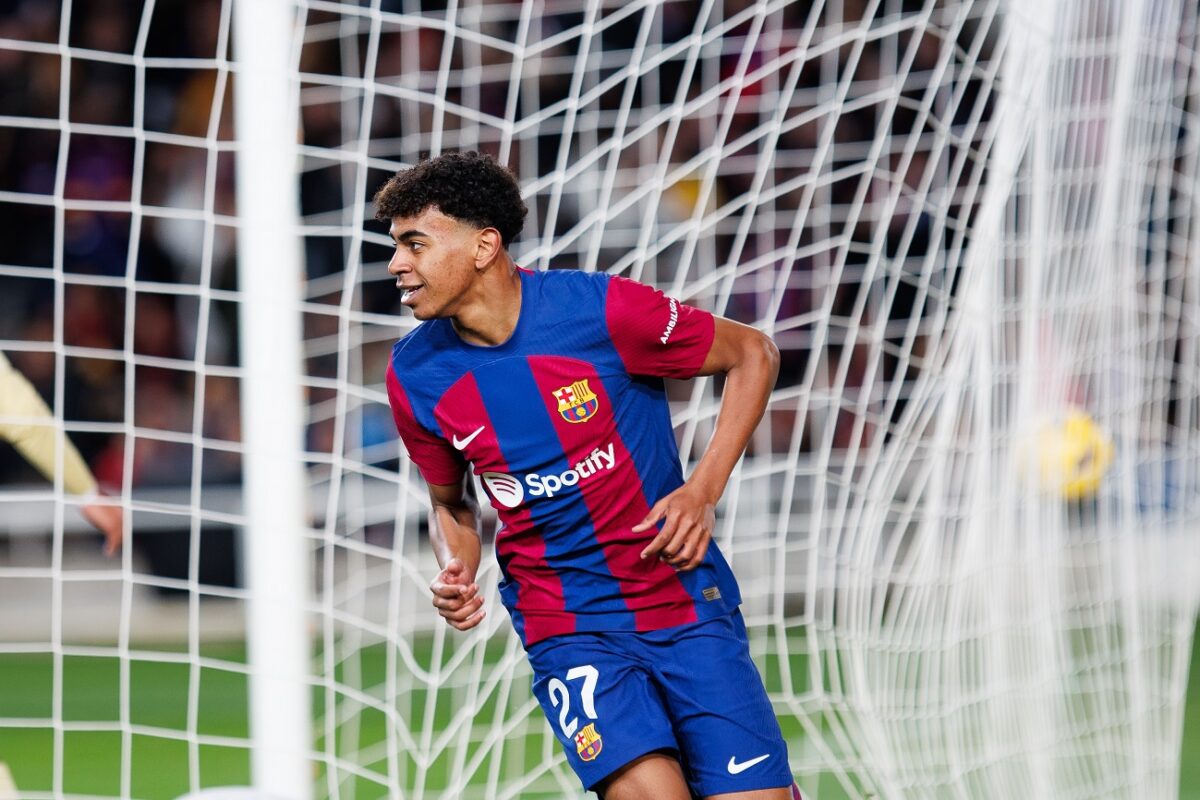 Vacsora Lamine Yamal édesanyjával – félreértések és tisztázások a londoni gála körül