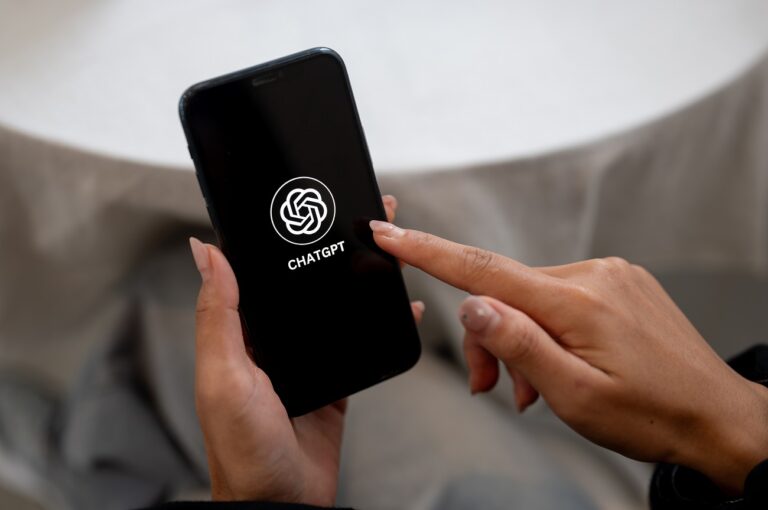 Komoly figyelmeztetést adtak ki a ChatGPT új AI-fejlesztése miatt