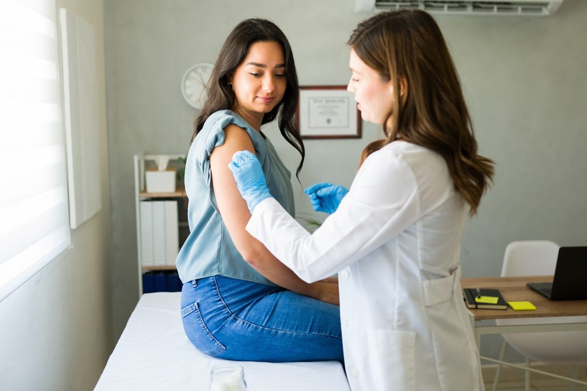 Máris kiadták a figyelmeztetést az új Covid-variánsok miatt – oltásra szólítják fel az arra jogosultakat