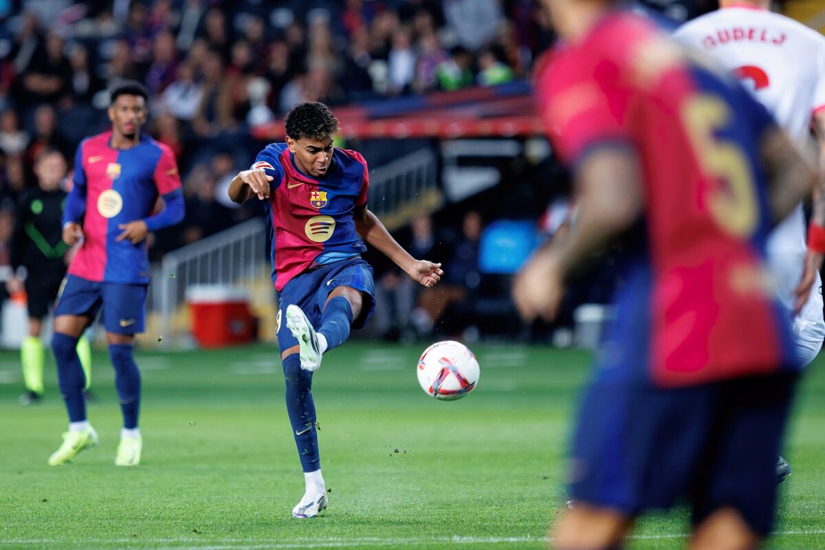 Feszültség Barcelonában – Lamine Yamal és Hansi Flick között nő a távolság