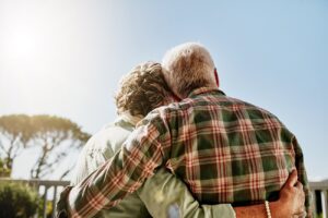 76 évesen ment először férjhez a nyugdíjas, miután egy 81 esztendős férfival megismerkedett egy társkeresőn