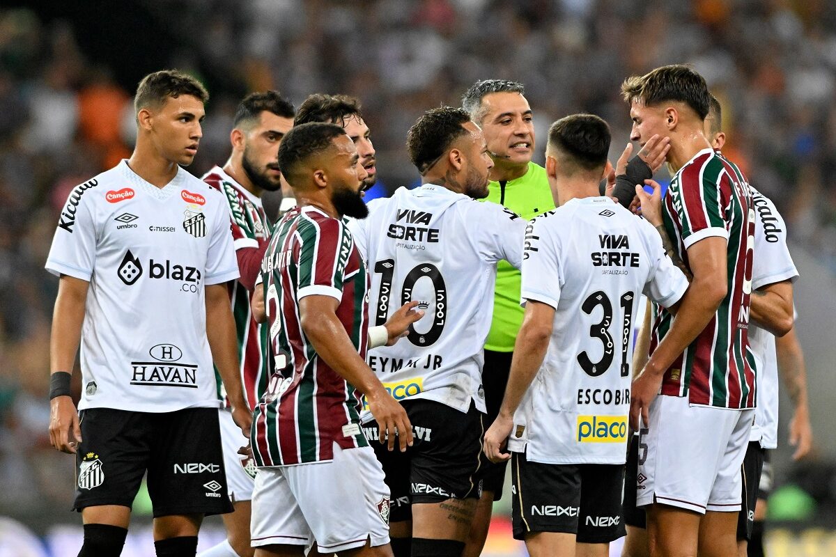 Egyre közelebb lehet Neymar európai visszatérése