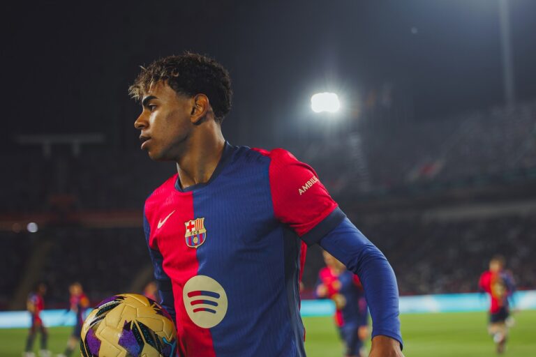 400 millió eurós ajánlat érkezett Lamine Yamalért