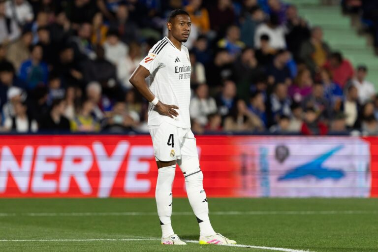 Sorban állnak a Real Madrid védőéjért, hamarosan távozhat