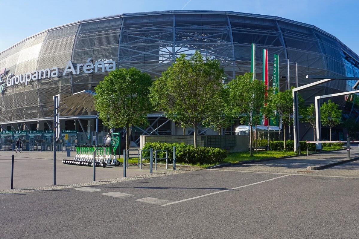 Komoly büntetést kapott a Fradi kapusa, Gróf Dávid